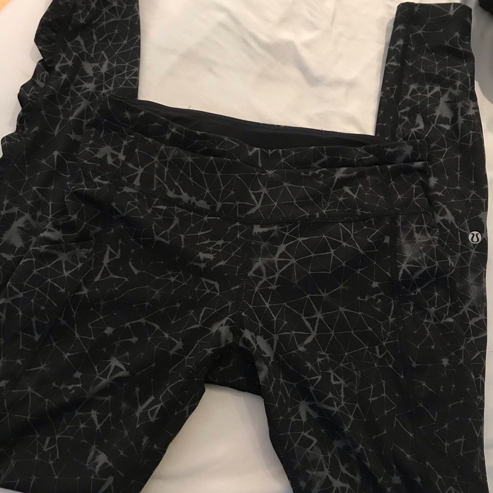 Lululemon yoga pants